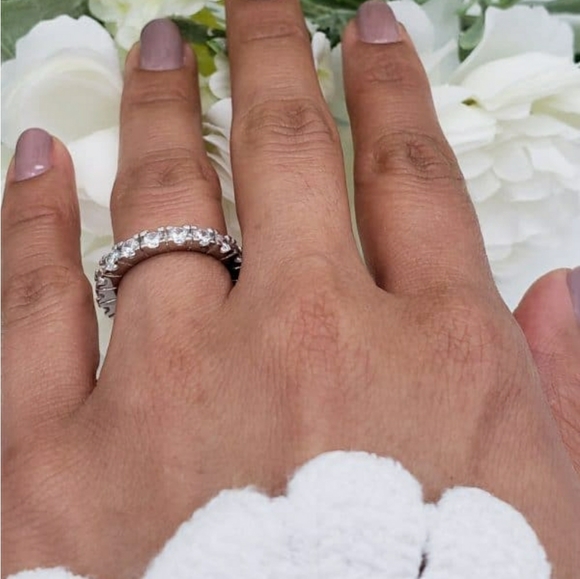 ❤️ Everlasting Wedding Band - Picture 4 of 4